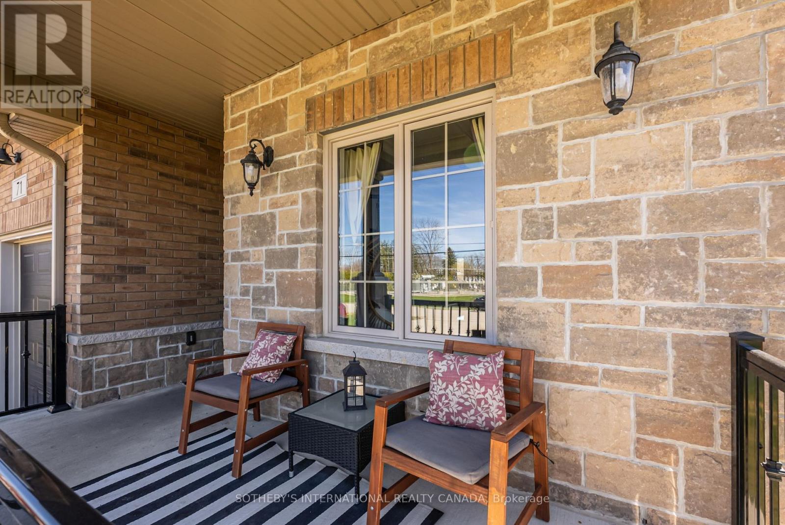 71 Burke Street, Georgina, Ontario  L0E 1R0 - Photo 4 - N13018340