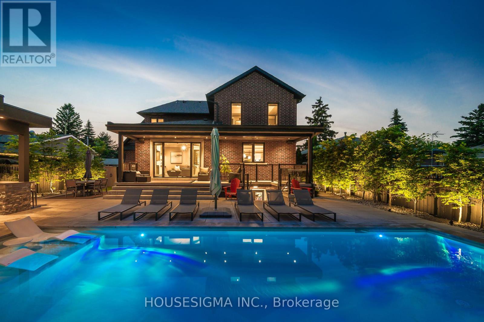 1298 Pinegrove Road, Oakville, Ontario  L6L 2X3 - Photo 4 - W13018306