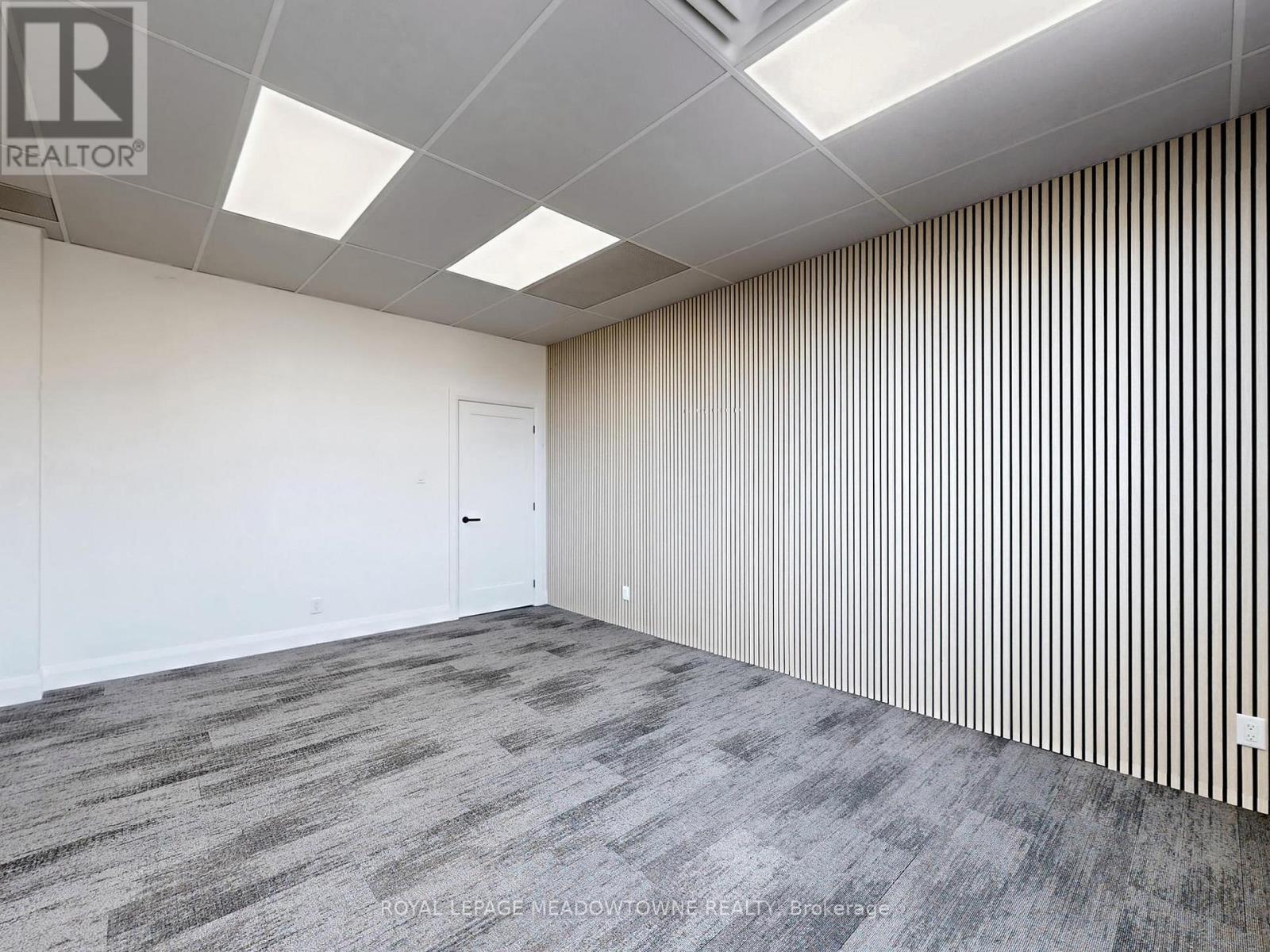 E - 37 Main Street S, Halton Hills, Ontario  L7G 3G2 - Photo 4 - W13018318