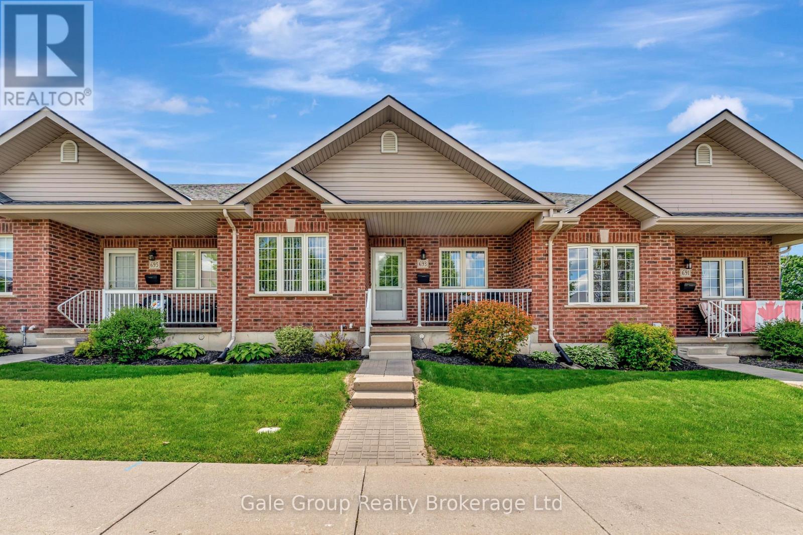 693 Southwood Way, Woodstock, Ontario  N4V 1H5 - Photo 1 - X12483477