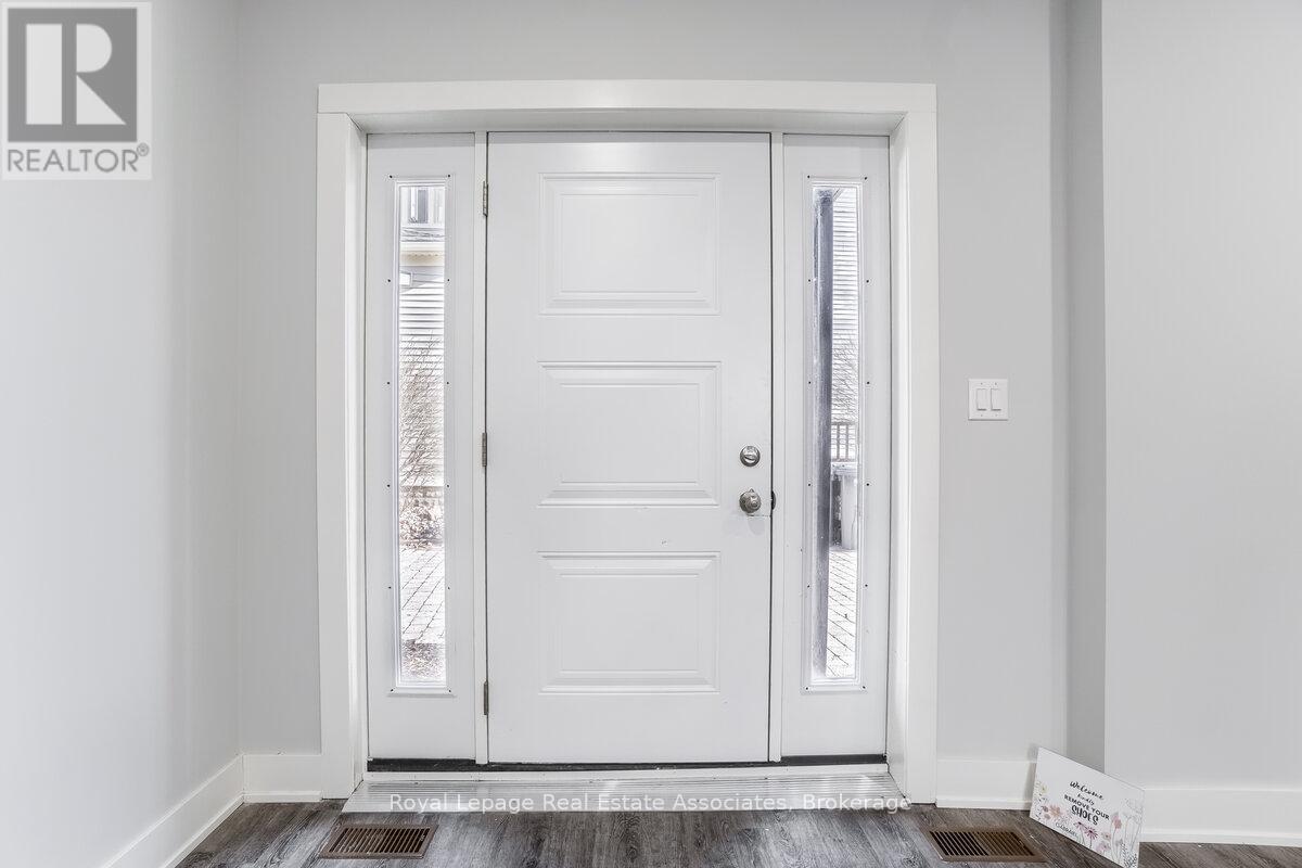 2 - 39 Welland Avenue S, St. Catharines, Ontario  L2R 2M4 - Photo 2 - X13018326