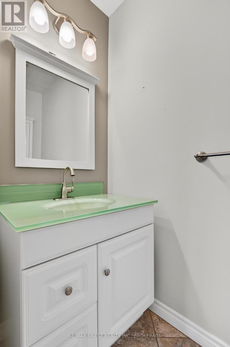 896 Ambleside Crescent, Kingston, Ontario  K7P 2B3 - Photo 9 - X13012172