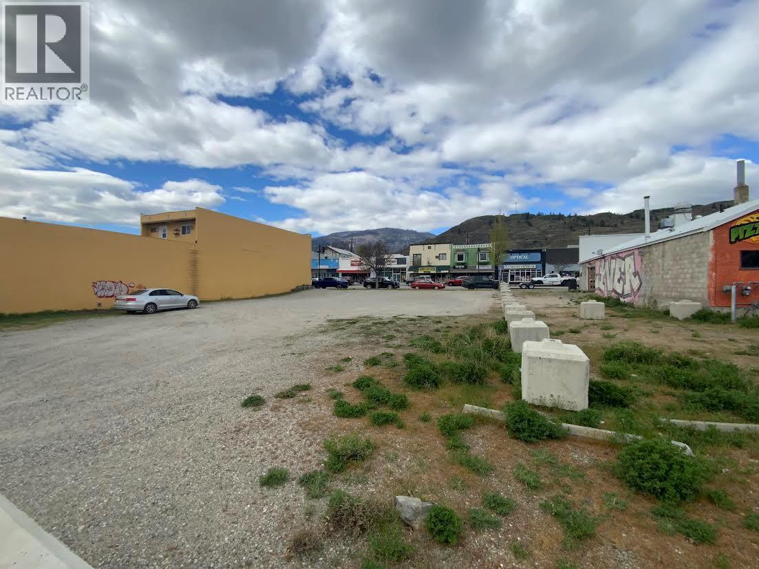 6257 Main Street, Oliver, British Columbia  V0H 1T0 - Photo 4 - 10384041