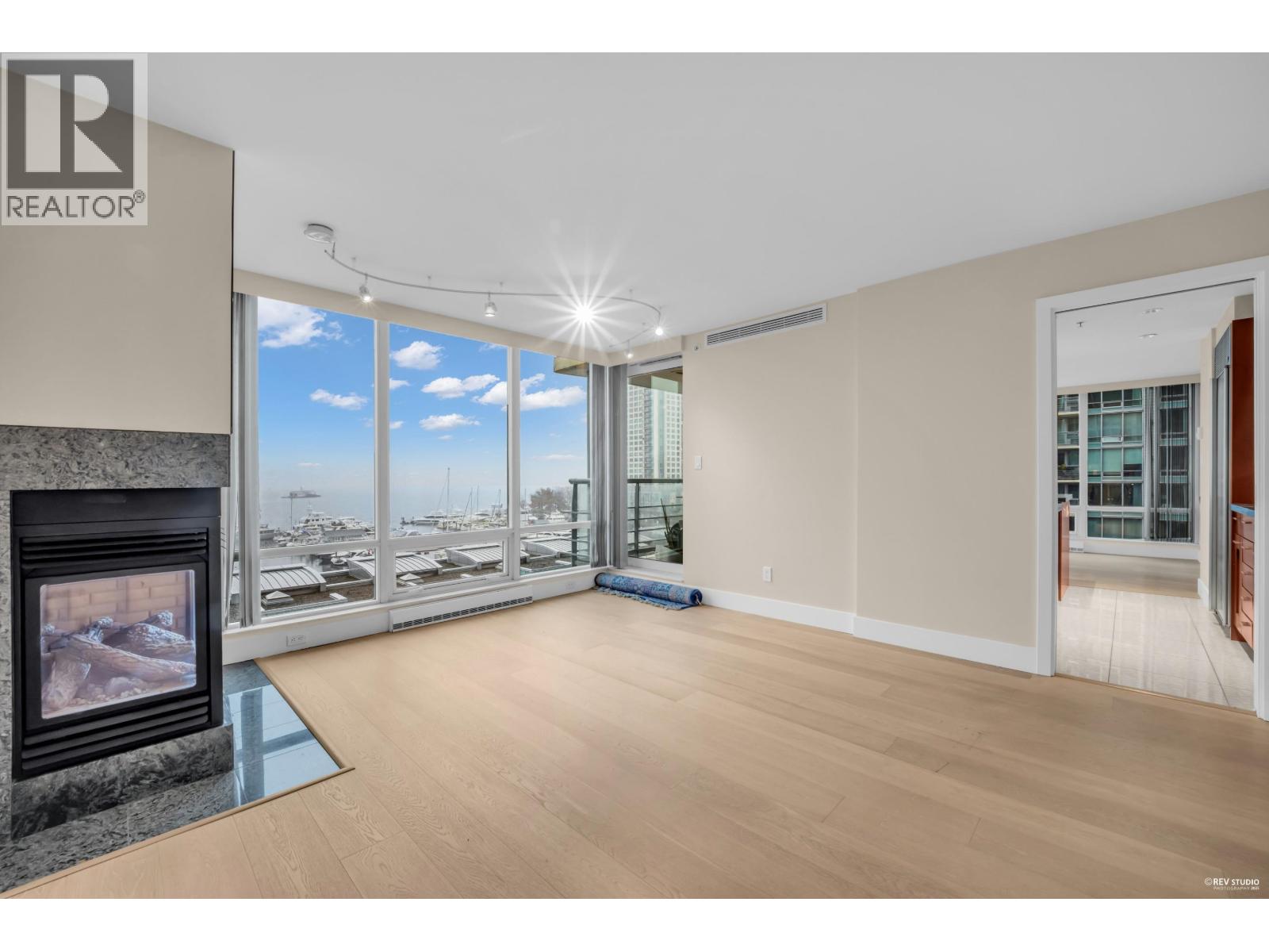 602 590 Nicola Street, Vancouver, British Columbia  V6G 3J8 - Photo 3 - R3077651