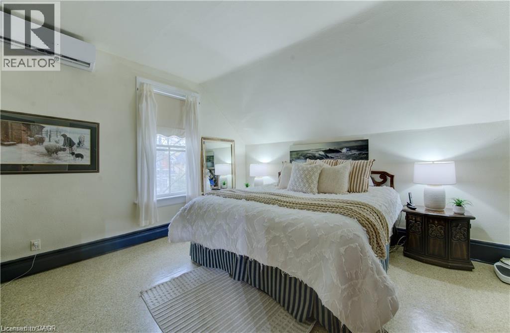 48 Dupont Street, Waterloo, Ontario  N2J 2G9 - Photo 19 - 40820172