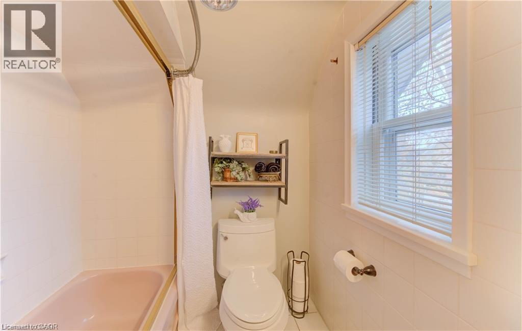 48 Dupont Street, Waterloo, Ontario  N2J 2G9 - Photo 21 - 40820172