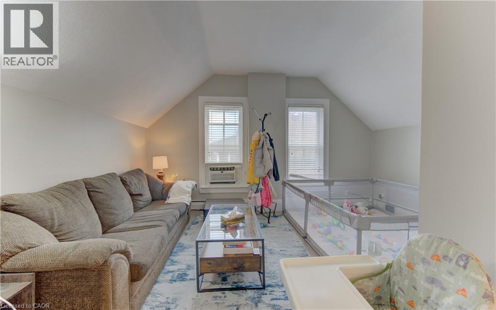 48 Dupont Street, Waterloo, Ontario  N2J 2G9 - Photo 41 - 40820172