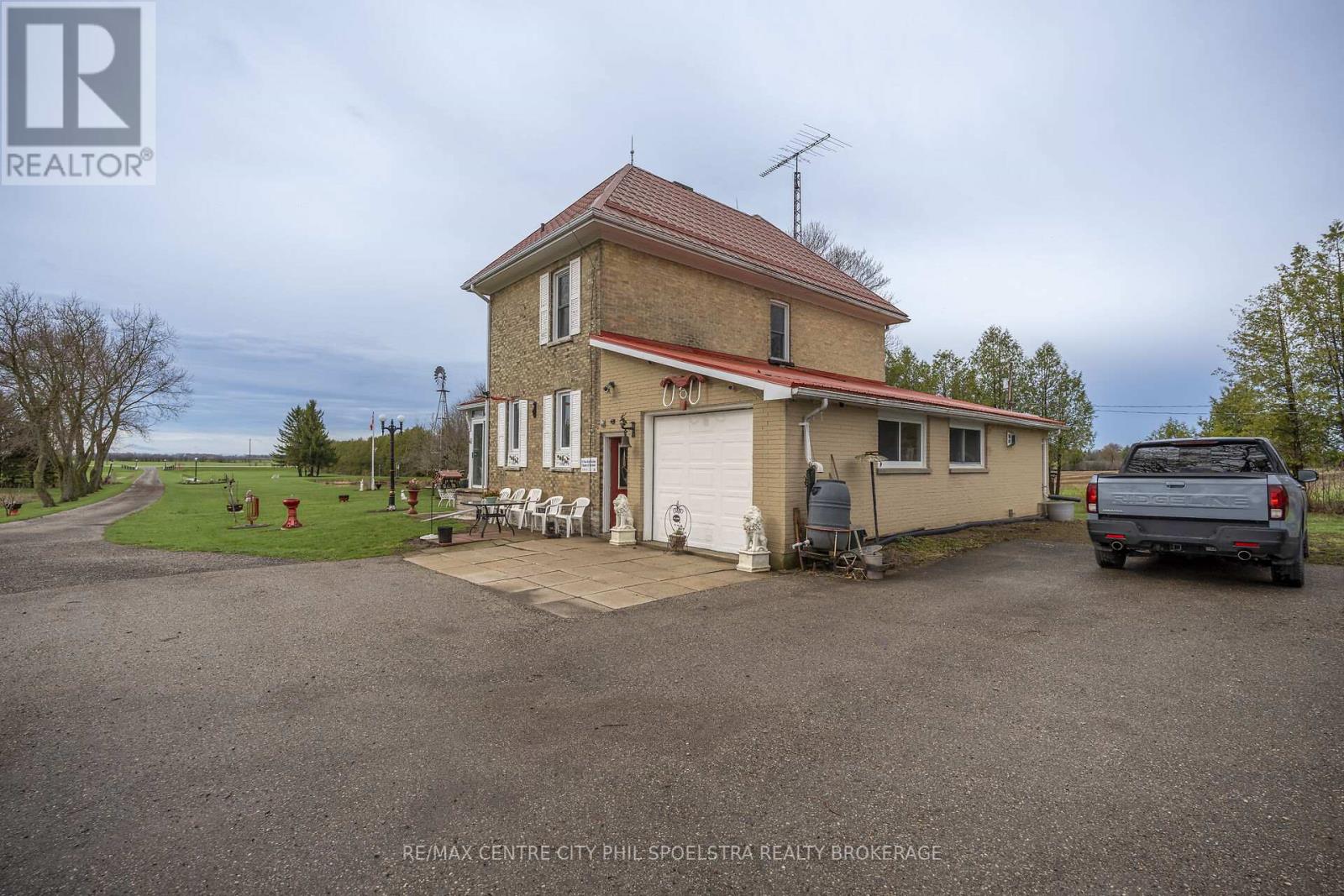 1930 County Road 139, Perth South, Ontario  N0M 1V0 - Photo 18 - X13018390