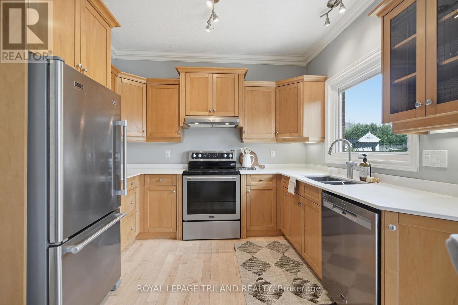 32 Wingreen Lane, Middlesex Centre, Ontario  N0L 1R0 - Photo 10 - X13018468