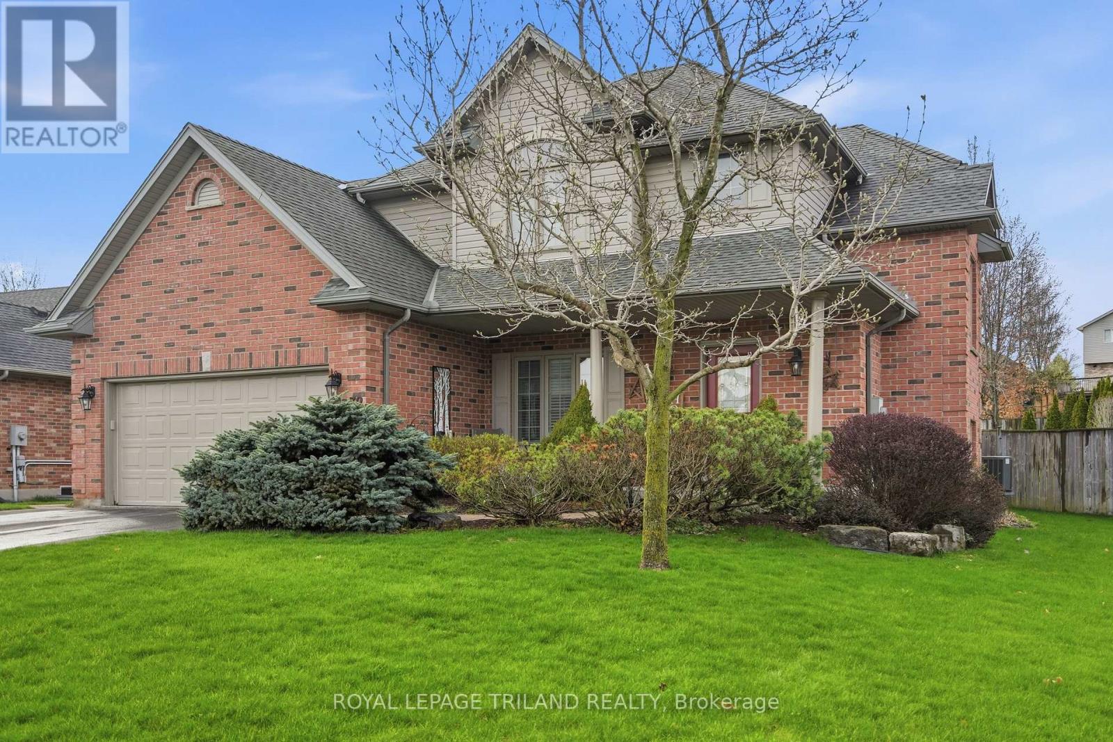 32 Wingreen Lane, Middlesex Centre, Ontario  N0L 1R0 - Photo 2 - X13018468