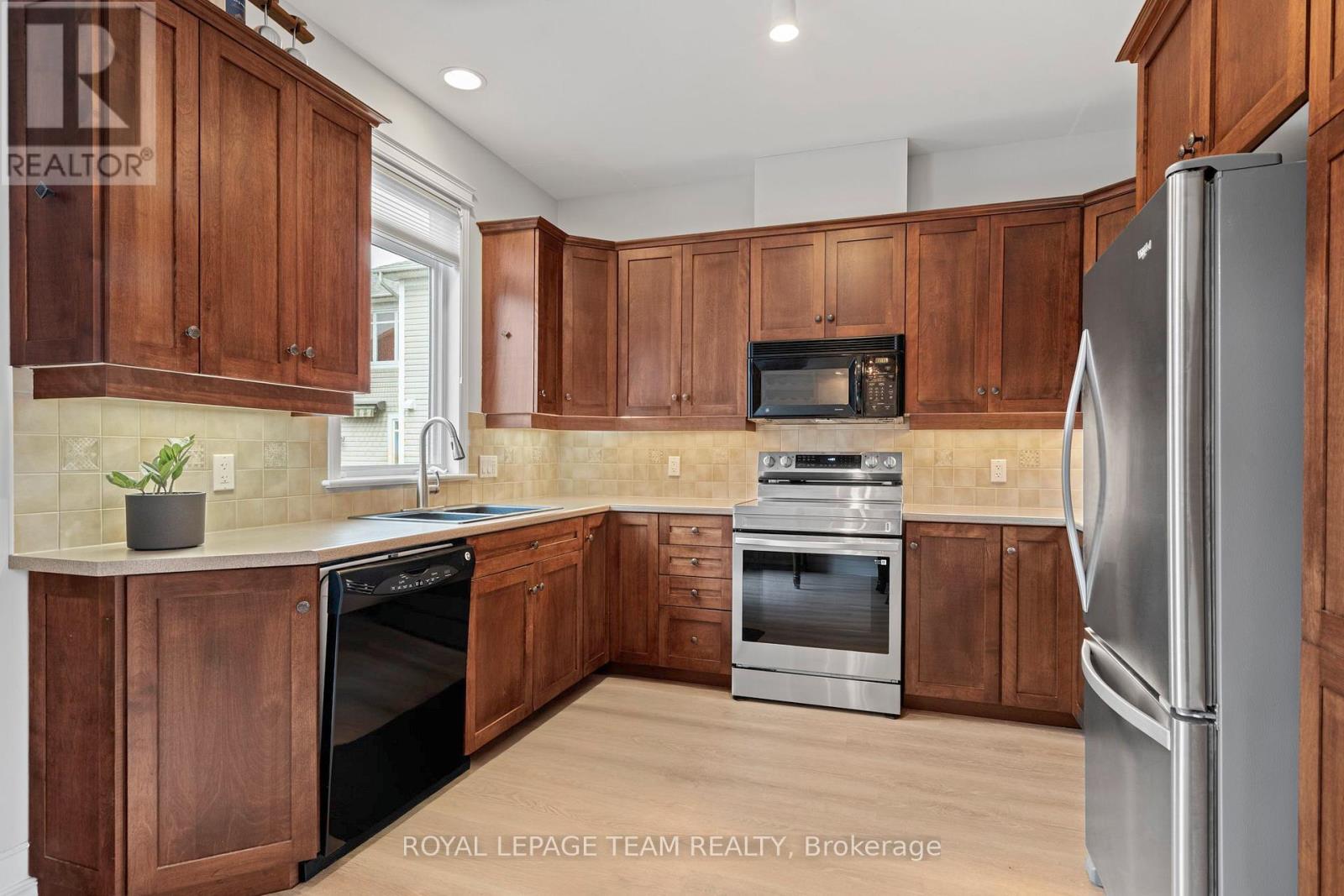 173 West Village Private, Ottawa, Ontario  K1Z 1E1 - Photo 13 - X13018350