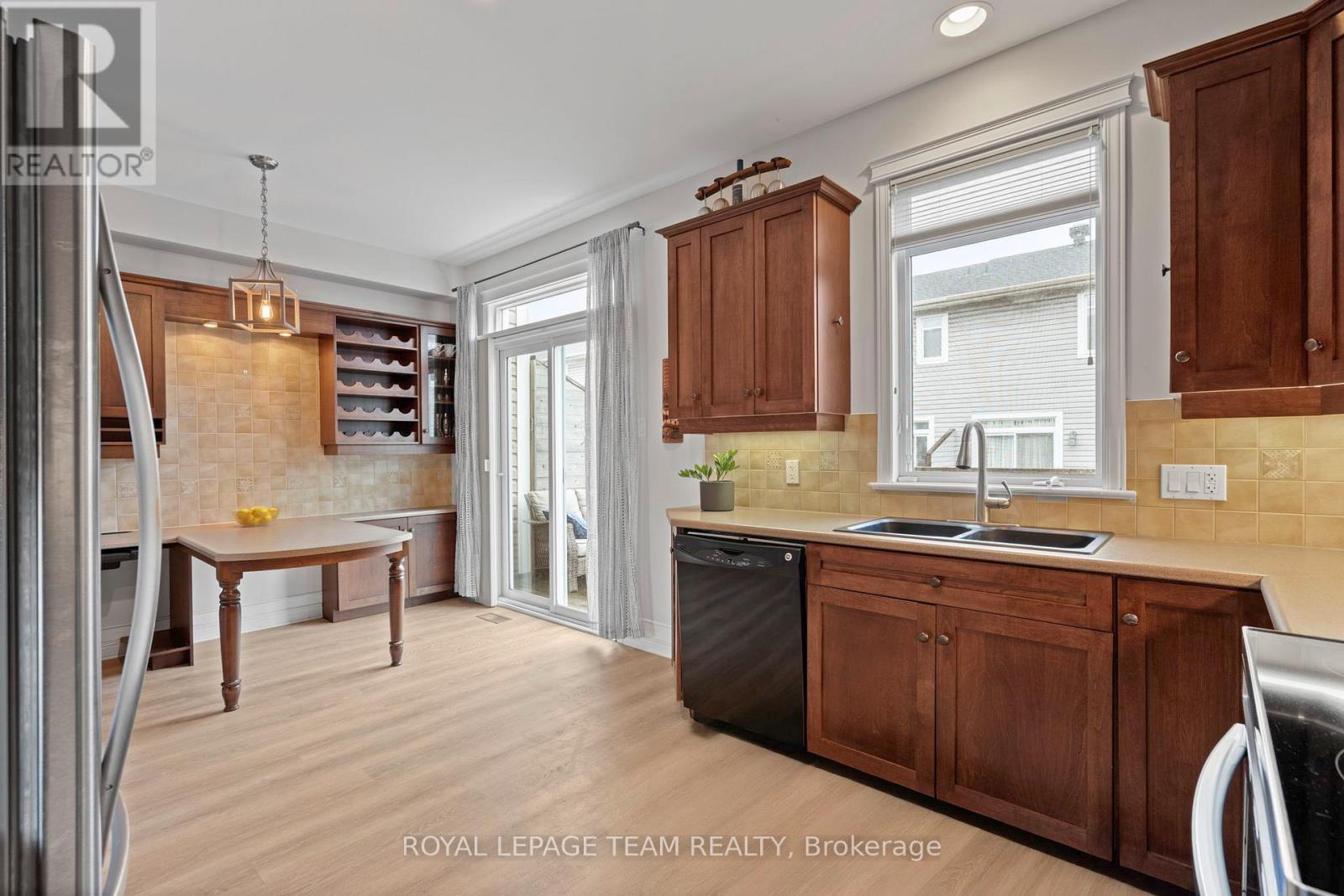 173 West Village Private, Ottawa, Ontario  K1Z 1E1 - Photo 15 - X13018350