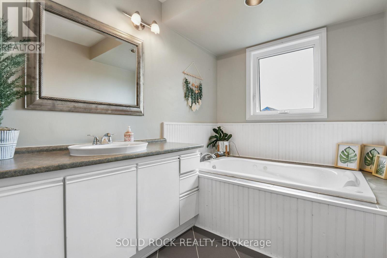 6372 Rothbourne Road, Ottawa, Ontario  K0A 1L0 - Photo 30 - X13018392