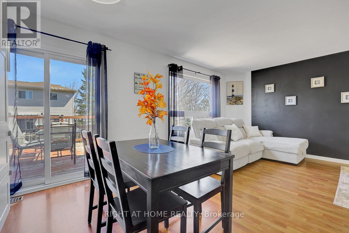 70 Frieday Street, Arnprior, Ontario  K7S 0A6 - Photo 12 - X13018434