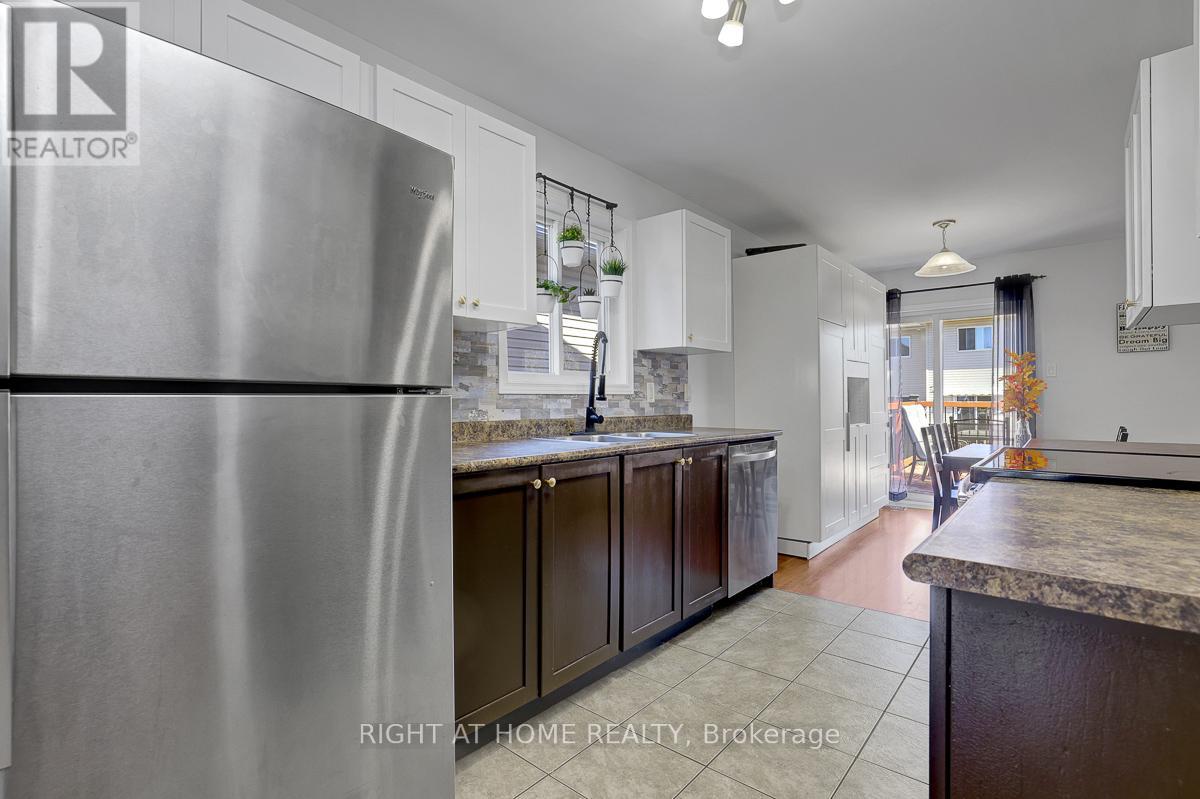 70 Frieday Street, Arnprior, Ontario  K7S 0A6 - Photo 15 - X13018434