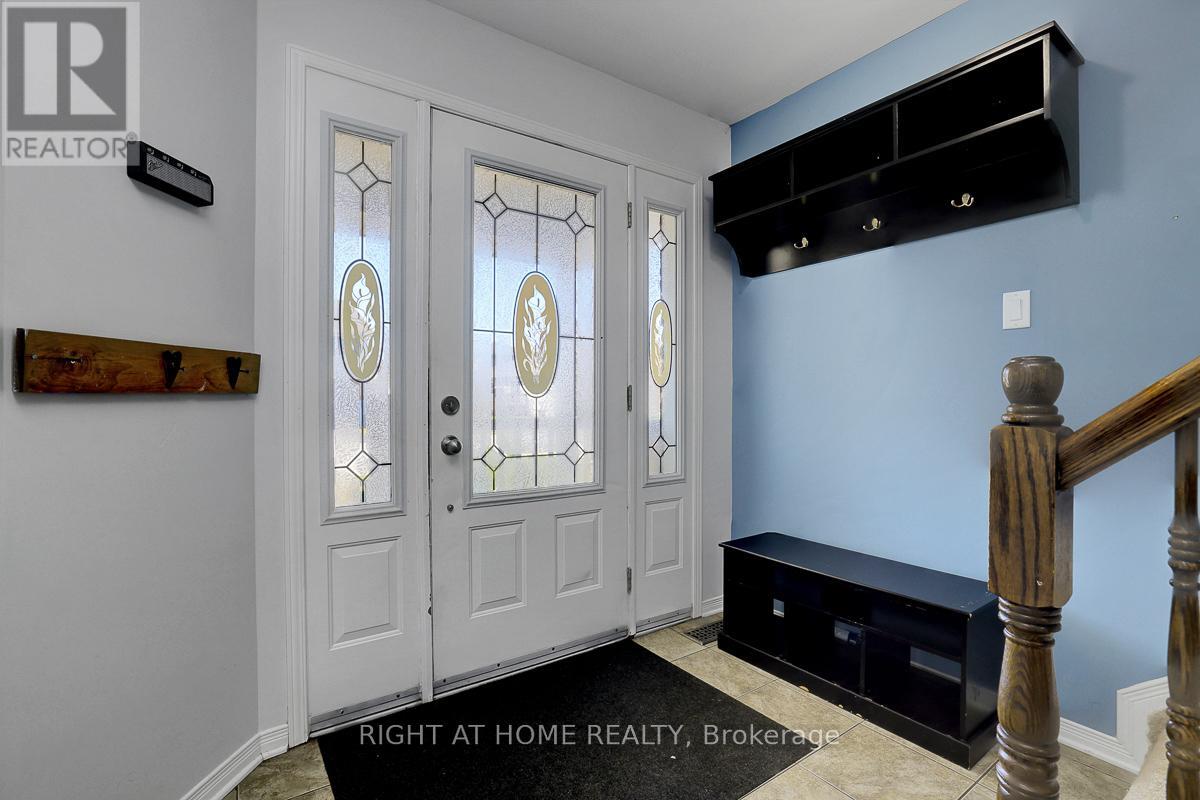 70 Frieday Street, Arnprior, Ontario  K7S 0A6 - Photo 2 - X13018434