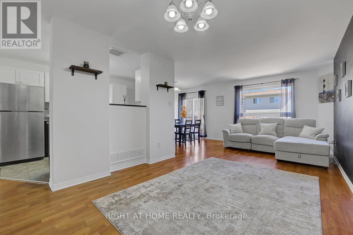 70 Frieday Street, Arnprior, Ontario  K7S 0A6 - Photo 6 - X13018434