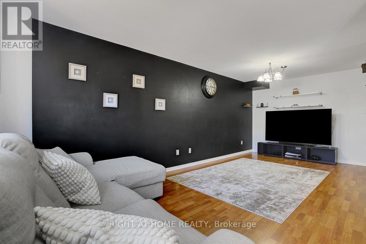 70 Frieday Street, Arnprior, Ontario  K7S 0A6 - Photo 8 - X13018434