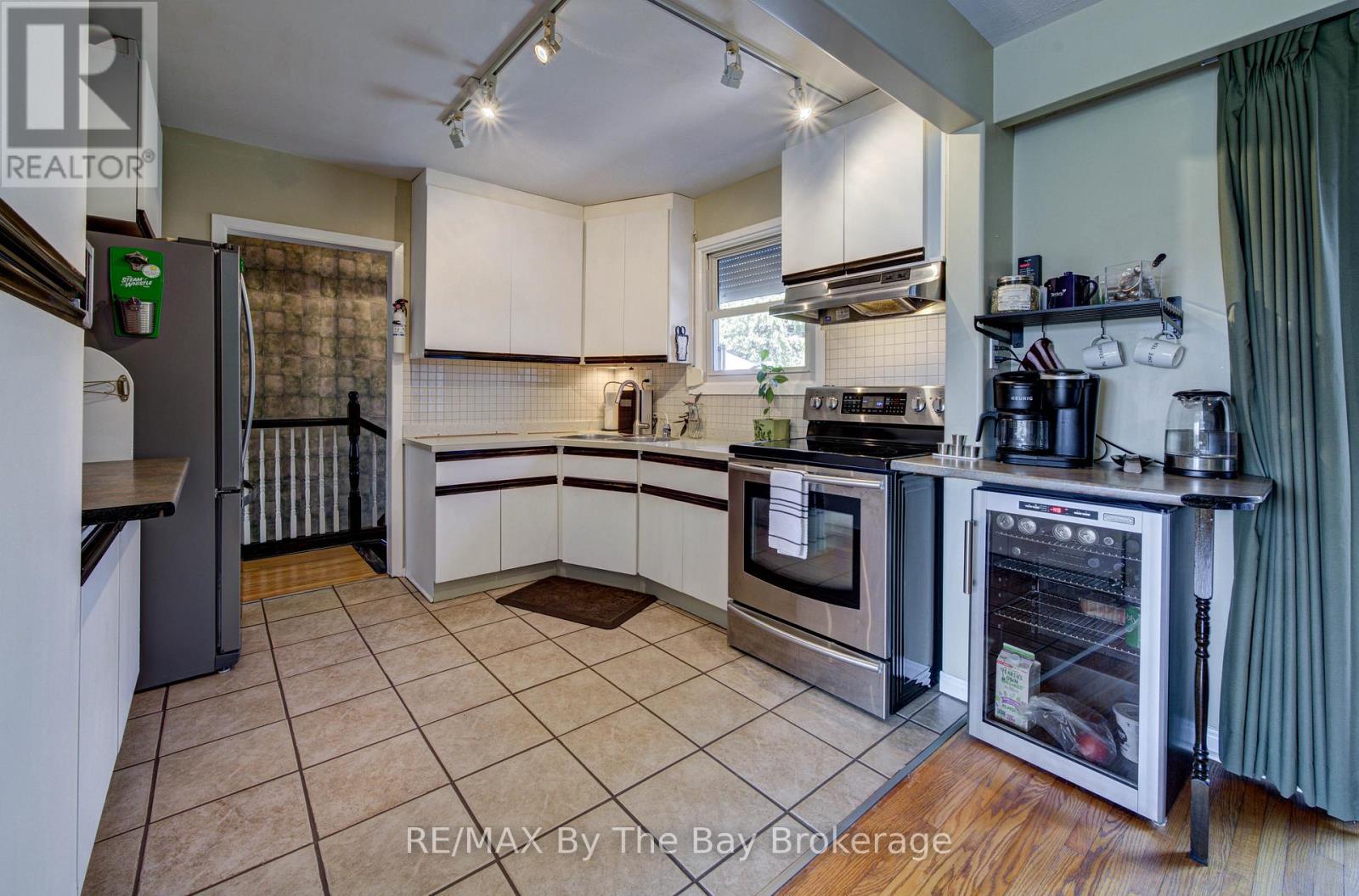 31 Saunders Street, Collingwood, Ontario  L9Y 0G3 - Photo 15 - S13018448