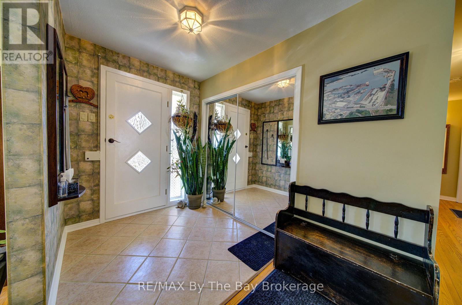 31 Saunders Street, Collingwood, Ontario  L9Y 0G3 - Photo 4 - S13018448