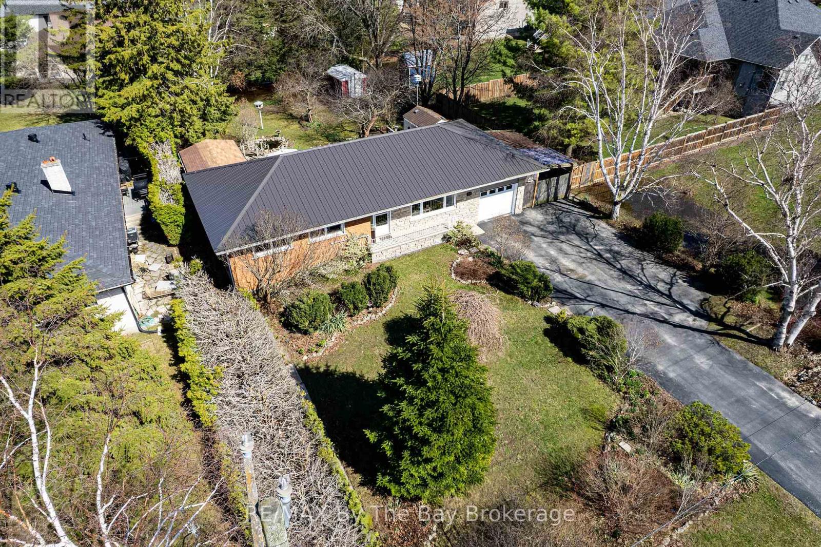 31 Saunders Street, Collingwood, Ontario  L9Y 0G3 - Photo 43 - S13018448