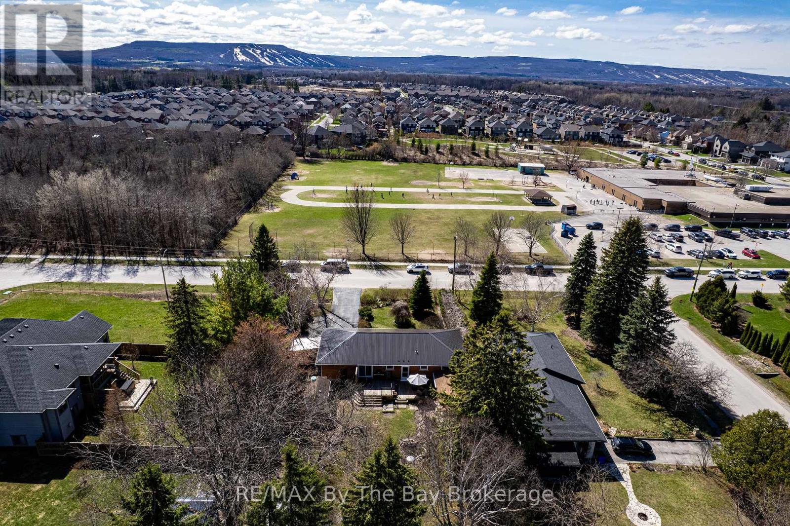 31 Saunders Street, Collingwood, Ontario  L9Y 0G3 - Photo 47 - S13018448