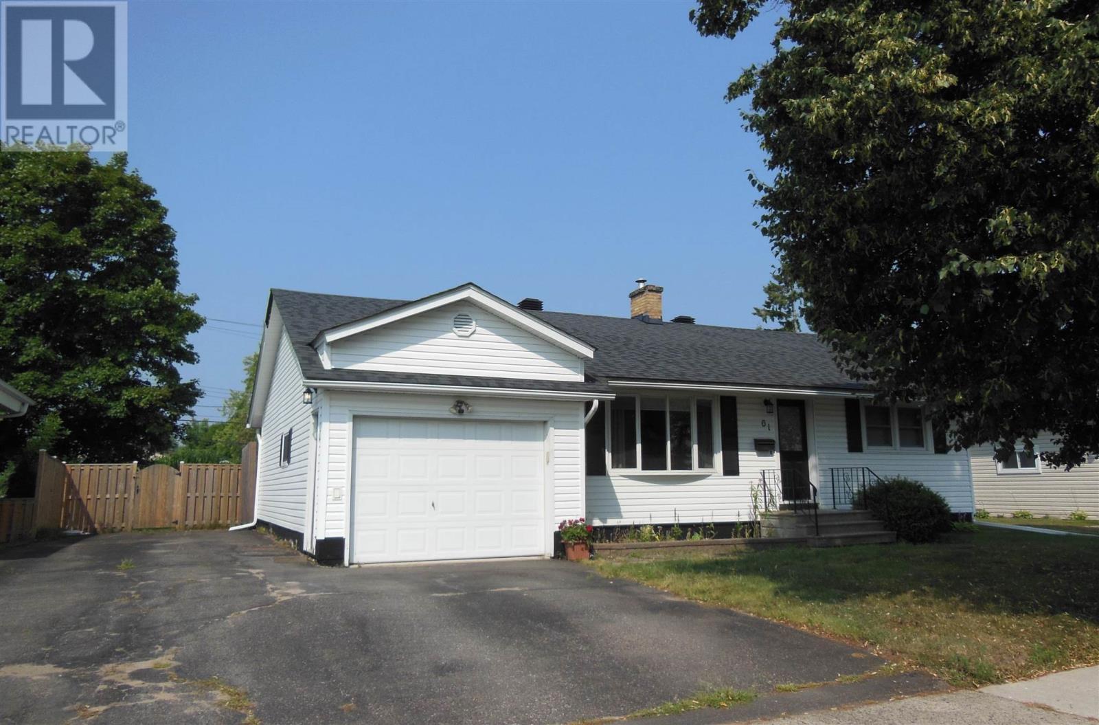61 Pageant Dr, Sault Ste. Marie, Ontario  P6B 5J7 - Photo 1 - SM260441