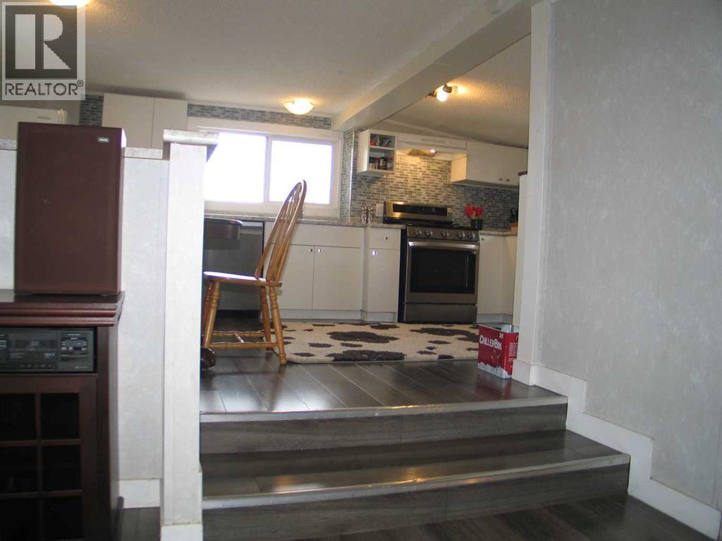 29, 3223 83 Street NW, Calgary, Alberta  t3b 5n1 - Photo 8 - A2291013