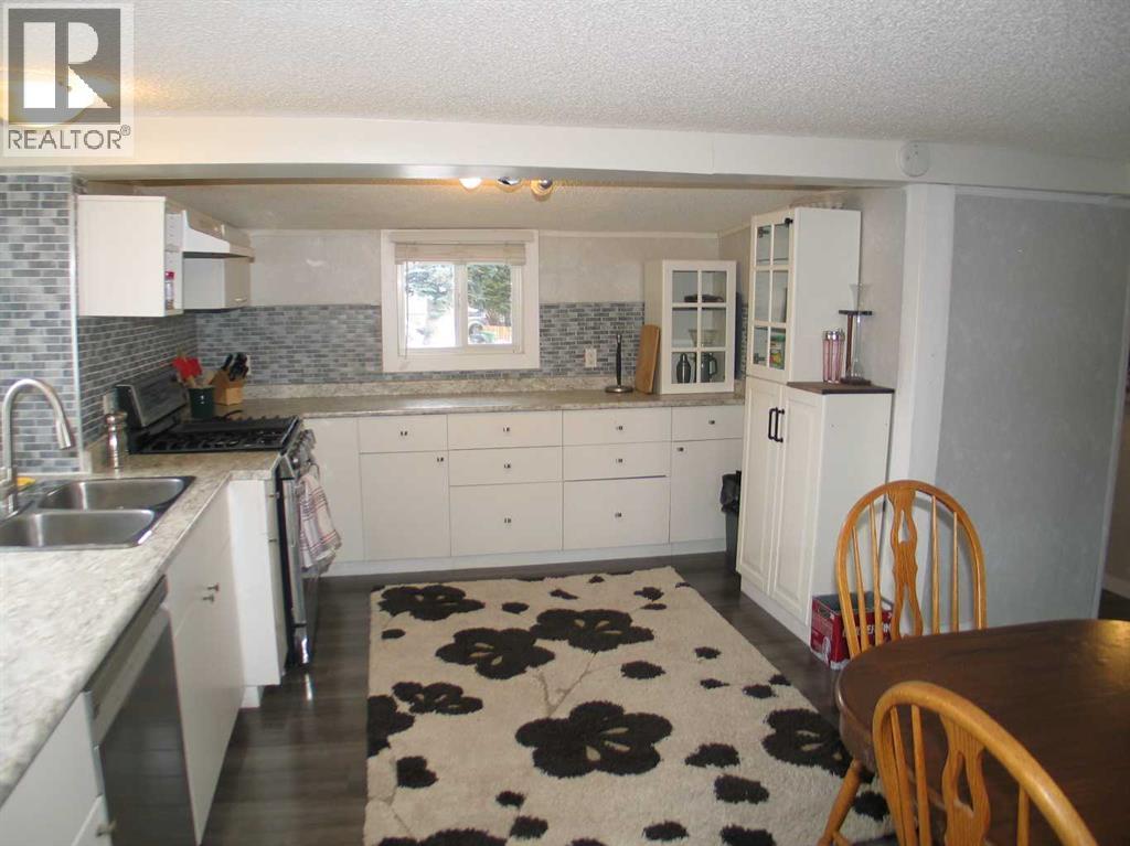 29, 3223 83 Street NW, Calgary, Alberta  t3b 5n1 - Photo 9 - A2291013