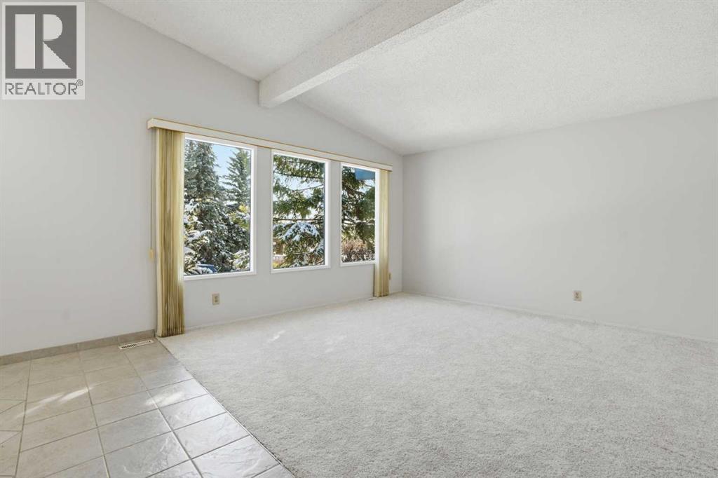 107 Nottingham Road, Calgary, Alberta  T3A 3P9 - Photo 31 - A2301234