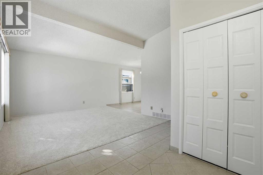 107 Nottingham Road, Calgary, Alberta  T3A 3P9 - Photo 30 - A2301234