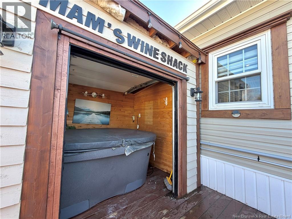 263 Poplar, Beresford, New Brunswick  E8K 1E5 - Photo 26 - NB137472