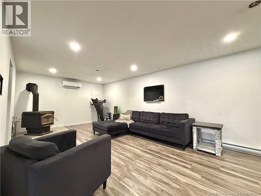 264 Kent Lodge, Beresford, New Brunswick  E8K 1B8 - Photo 39 - NB137397