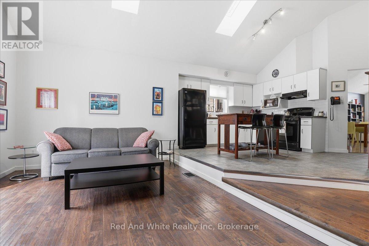 110 Milton Avenue W, Cambridge, Ontario  N3C 3W5 - Photo 16 - X13018420