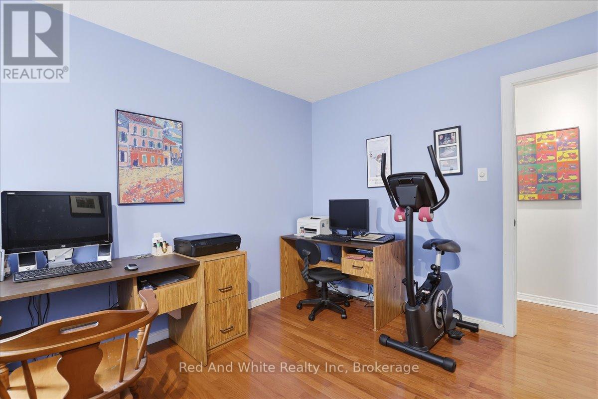 110 Milton Avenue W, Cambridge, Ontario  N3C 3W5 - Photo 25 - X13018420