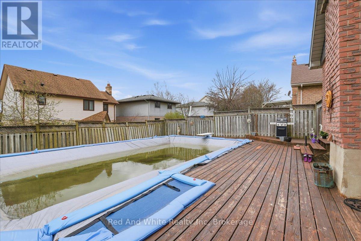 110 Milton Avenue W, Cambridge, Ontario  N3C 3W5 - Photo 36 - X13018420