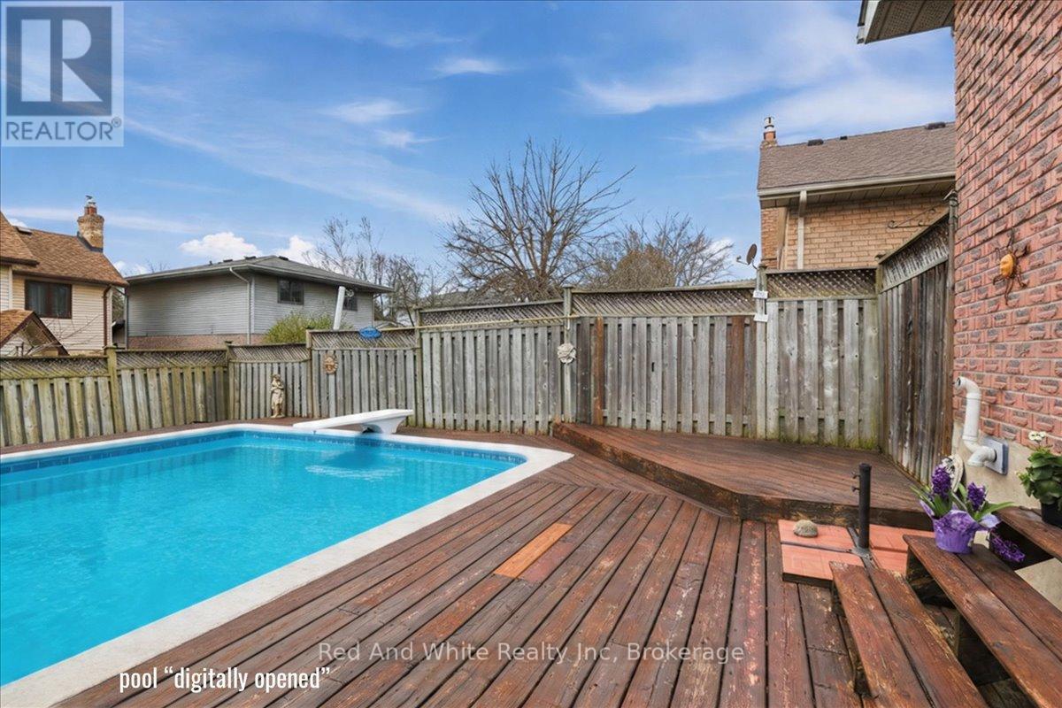 110 Milton Avenue W, Cambridge, Ontario  N3C 3W5 - Photo 37 - X13018420