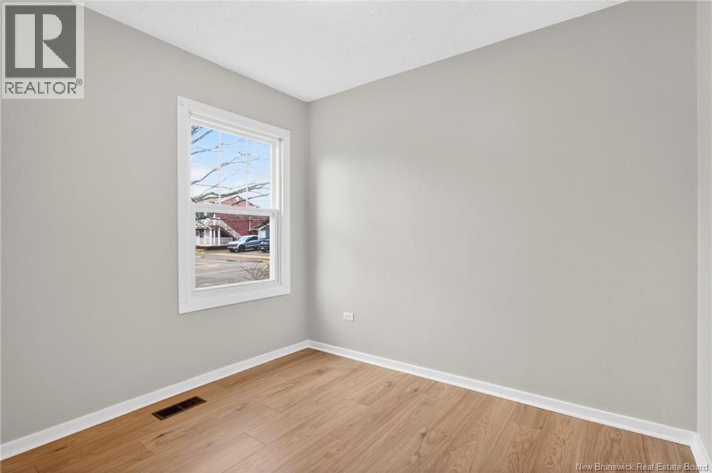 117 Sherrard Avenue, Moncton, New Brunswick  E1C 3K3 - Photo 8 - NB136451