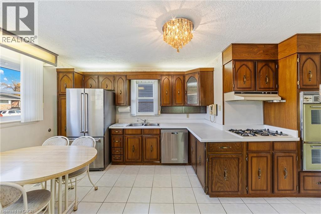 20 Burwell Avenue, Stoney Creek, Ontario  L8G 3L7 - Photo 11 - 40822019