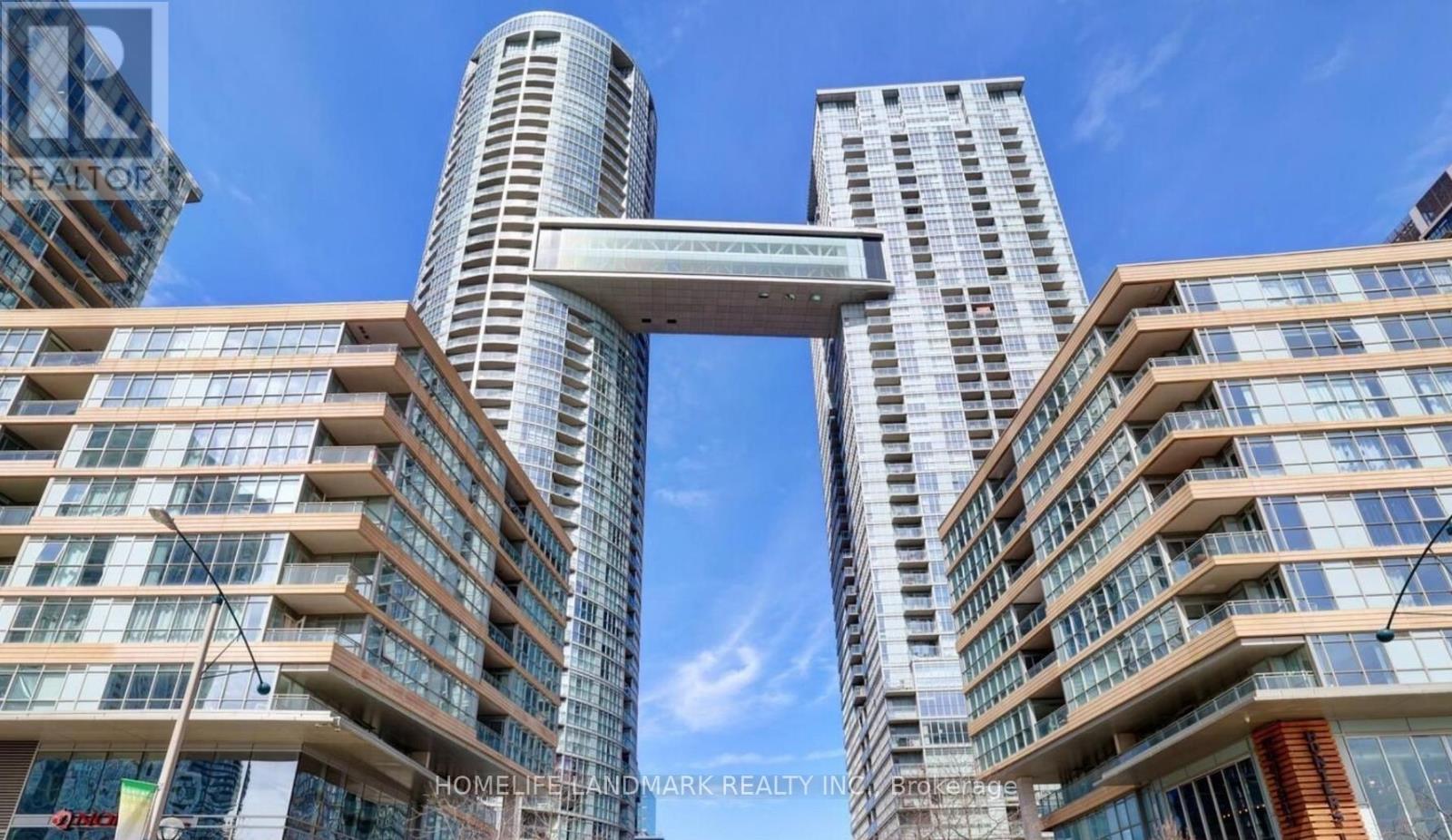 931 - 15 ICEBOAT TERRACE, Toronto, Ontario