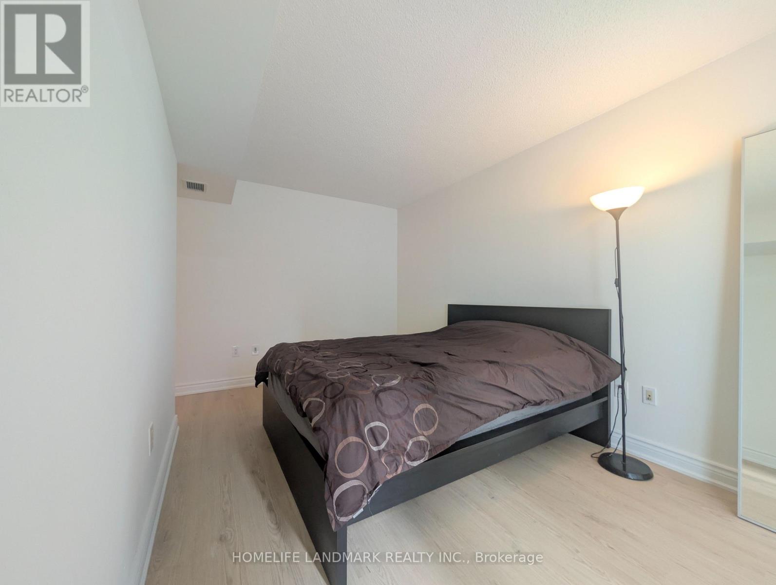 931 - 15 Iceboat Terrace, Toronto, Ontario  M5V 4A5 - Photo 16 - C13018432