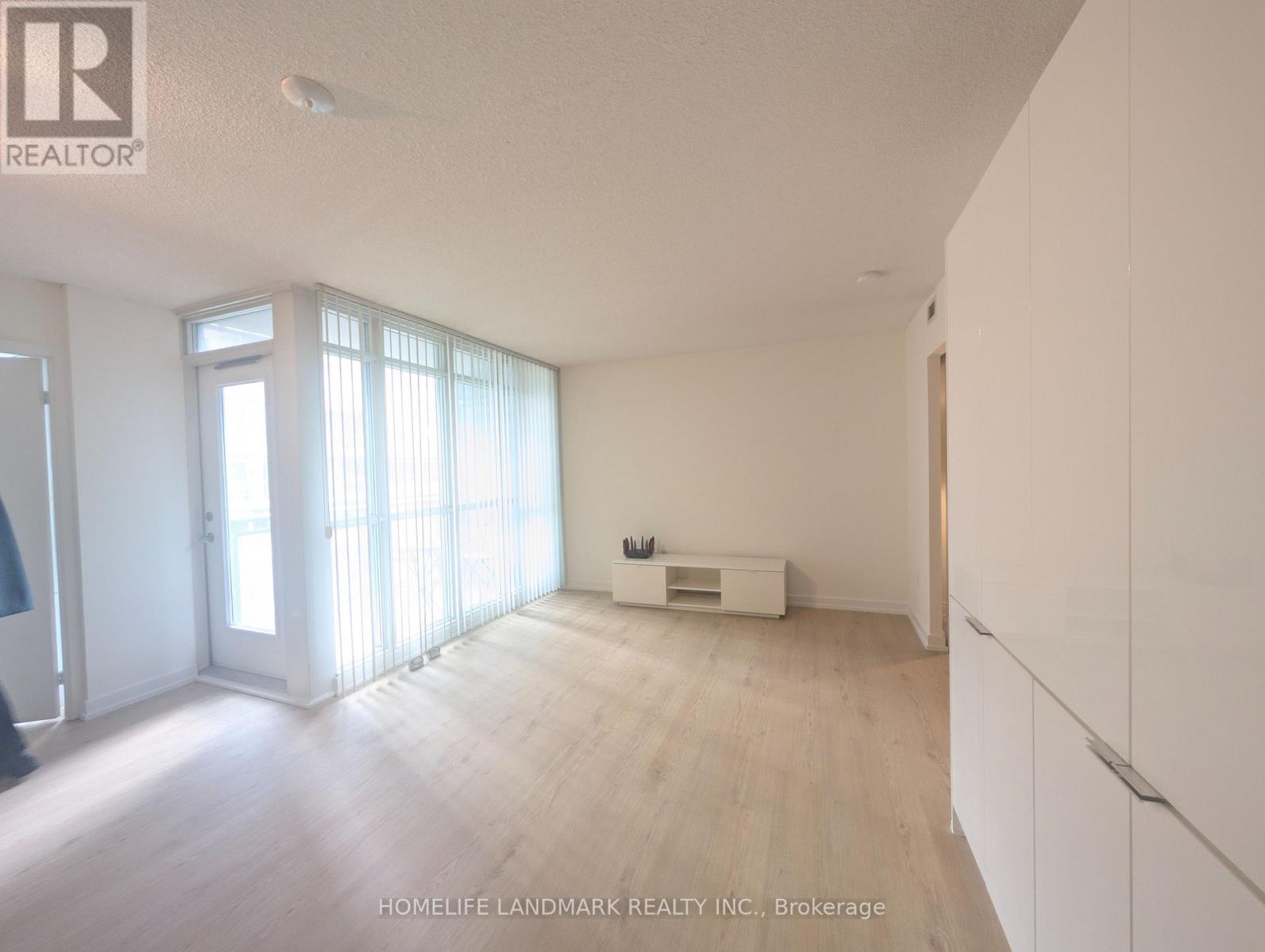 931 - 15 Iceboat Terrace, Toronto, Ontario  M5V 4A5 - Photo 2 - C13018432