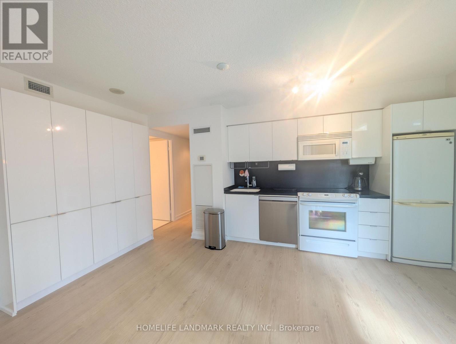 931 - 15 Iceboat Terrace, Toronto, Ontario  M5V 4A5 - Photo 20 - C13018432