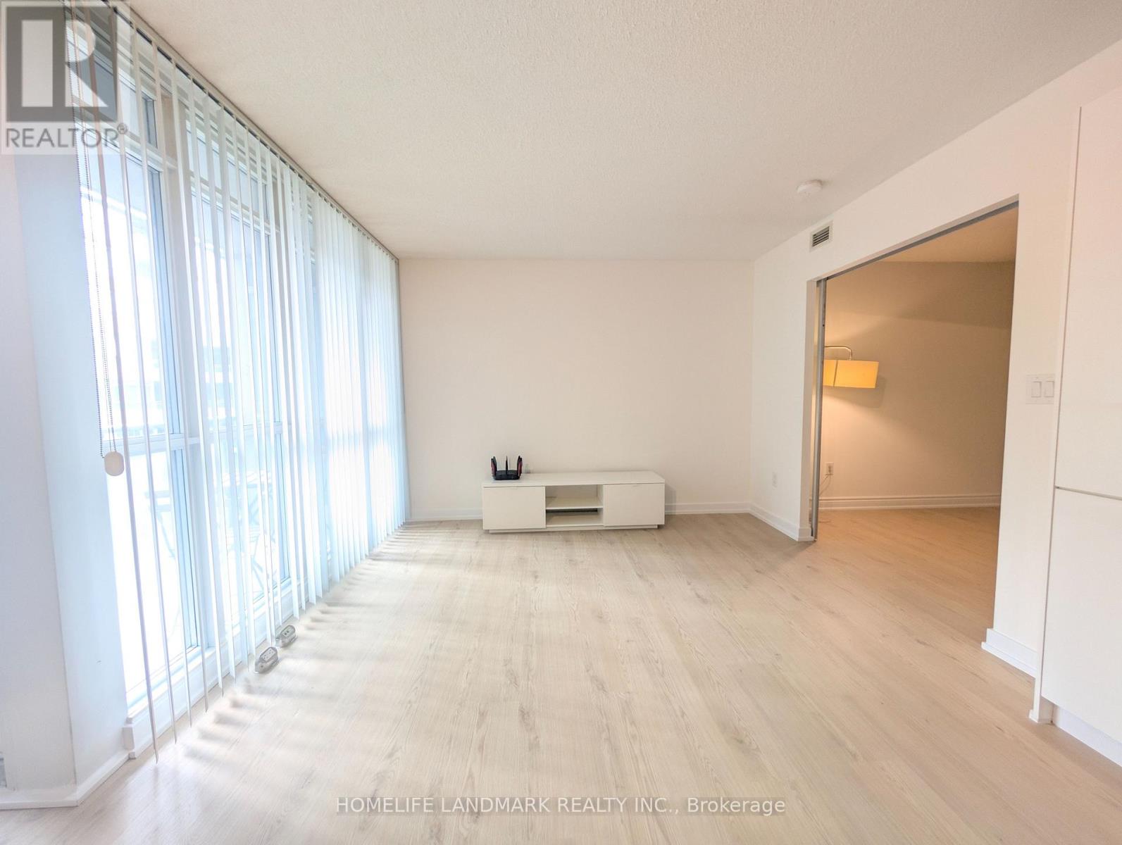 931 - 15 Iceboat Terrace, Toronto, Ontario  M5V 4A5 - Photo 3 - C13018432