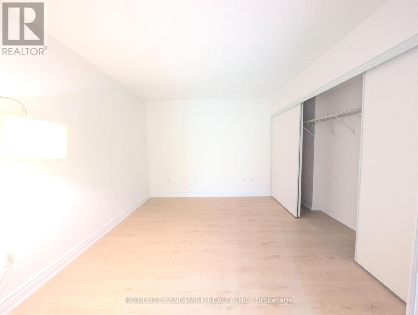 931 - 15 Iceboat Terrace, Toronto, Ontario  M5V 4A5 - Photo 7 - C13018432