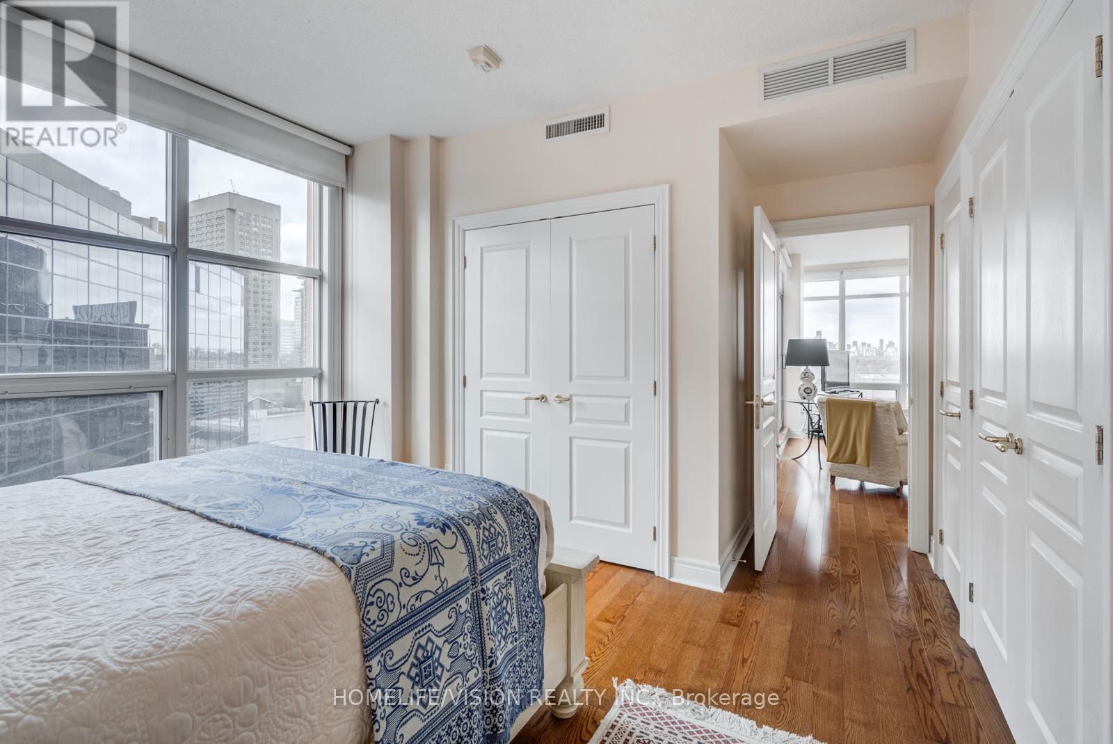 2101 - 100 Hayden Street, Toronto, Ontario  M4Y 3C7 - Photo 17 - C13018470