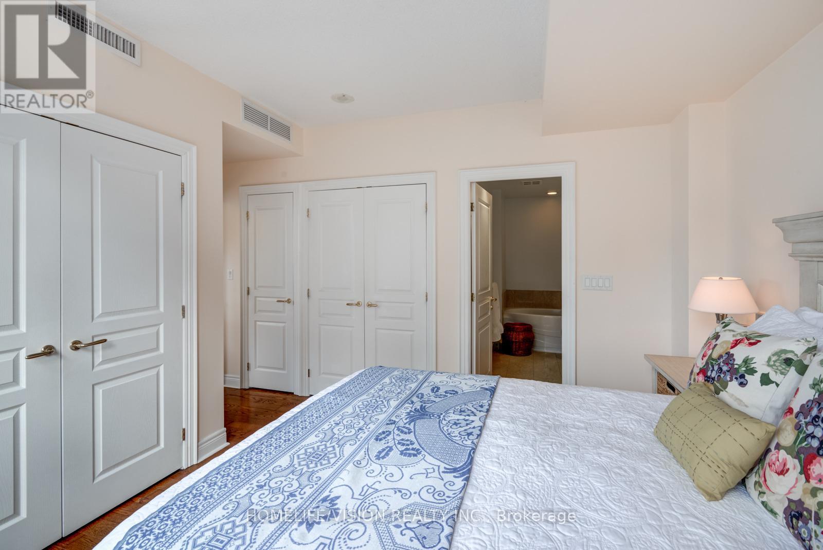 2101 - 100 Hayden Street, Toronto, Ontario  M4Y 3C7 - Photo 18 - C13018470