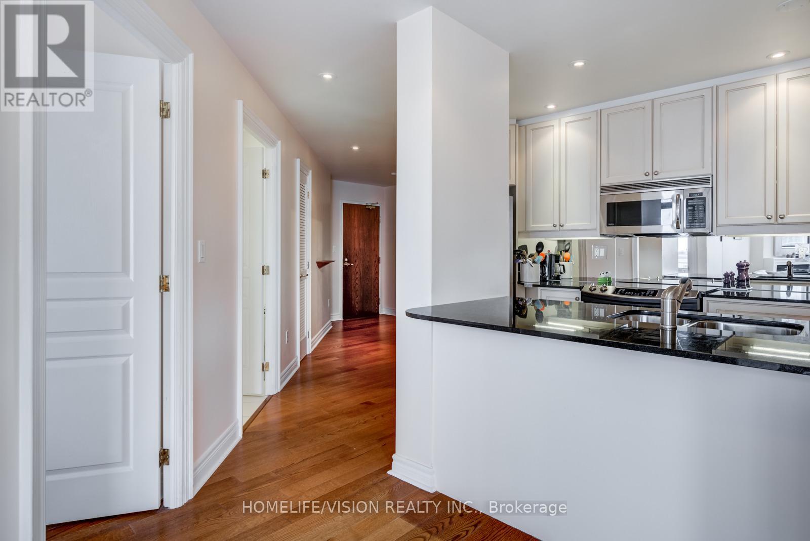 2101 - 100 Hayden Street, Toronto, Ontario  M4Y 3C7 - Photo 4 - C13018470