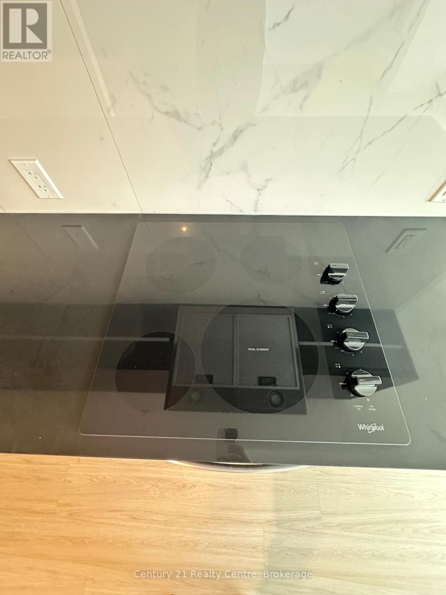 3906 - 8 Wellesley Street W, Toronto, Ontario  M4Y 0J5 - Photo 12 - C13018474