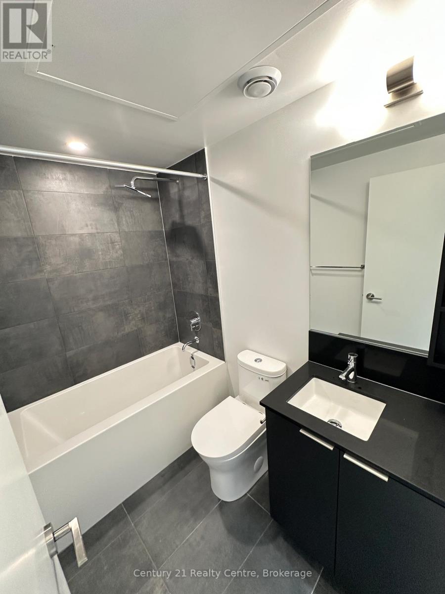 3906 - 8 Wellesley Street W, Toronto, Ontario  M4Y 0J5 - Photo 7 - C13018474